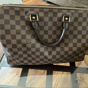 Louis Vuitton speedy 35